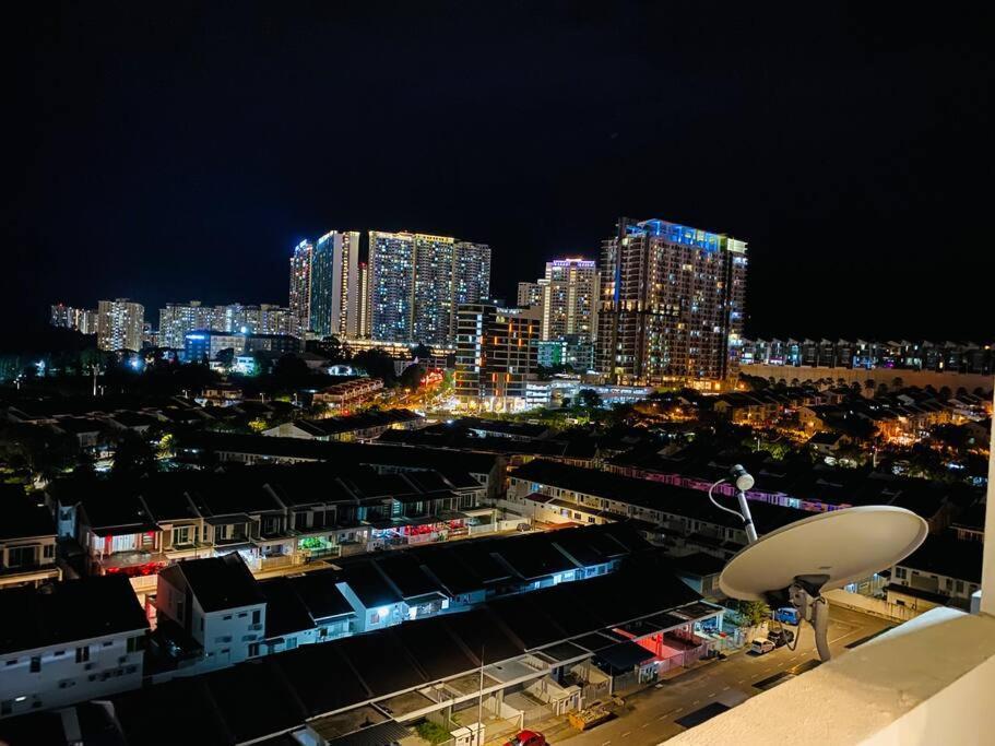 Cozy 3br With Free Netflix Bayan Lepas